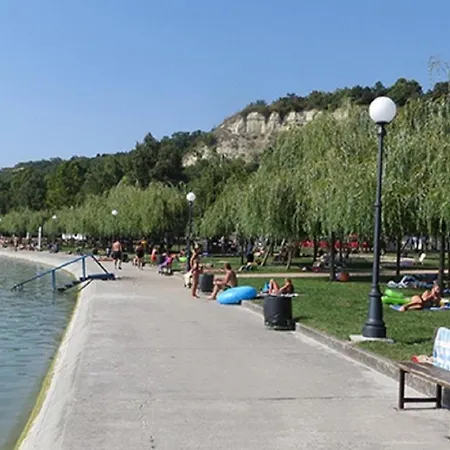 Dom wakacyjny Daniel Balatonfőkajár